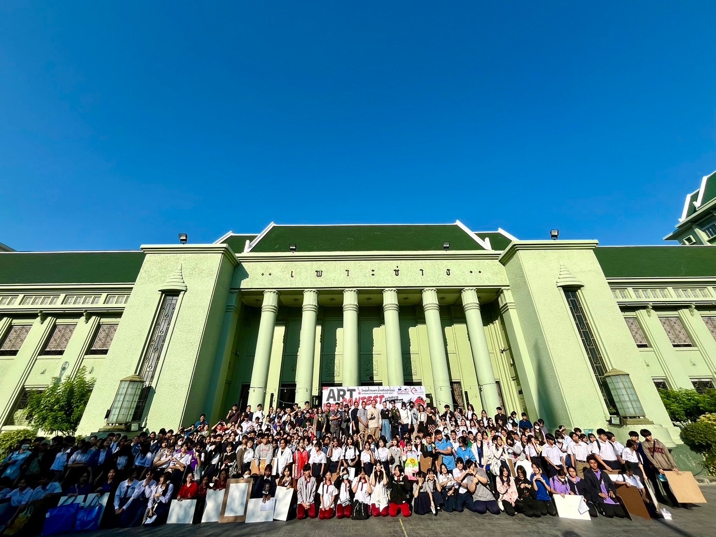 ภาพบรรยากาศการแข่งขันศิลปะในโครงการ ❝เพาะช่างศิลปกรรม Poh-Chang Art Contest 2024❞